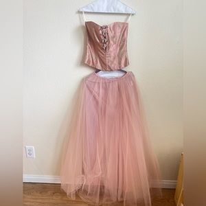Jessica McClintock, 2 piece corset dress. Size 3 in pink